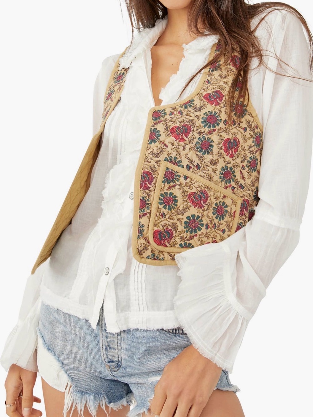 Free People Kenzie quilted
Floral Vest - Picture 2 of 7